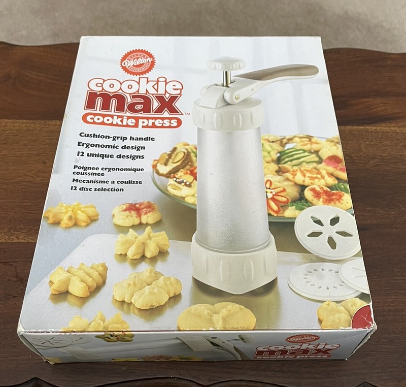 WILTON 2001 Cookie Max Cookie Press 12 Unique Designs for All Occasions