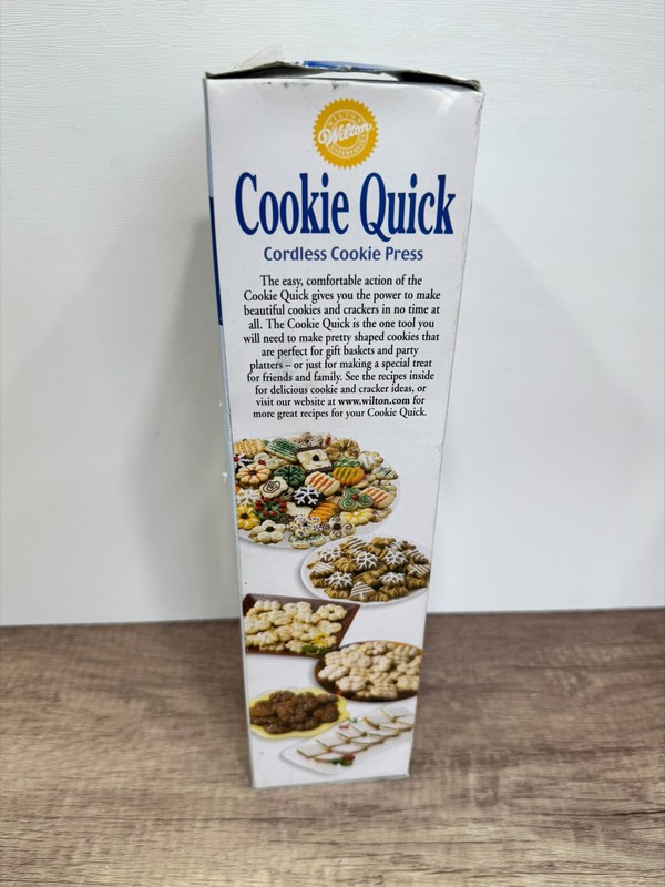 Wilton Cookie Quick Cordless Cookie Press 10 Metal Discs New In Box 2003 gallery