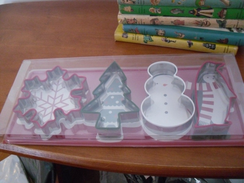 Christmas Cookie Cutter Box Set of 4 Pack
