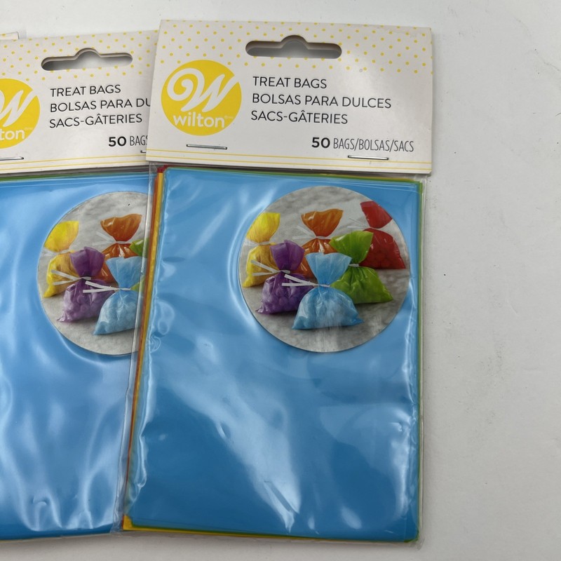 Wilton Multi-Colored Treat Bags 50 Count NEW! 3 Packs (150 Treat Bags) gallery