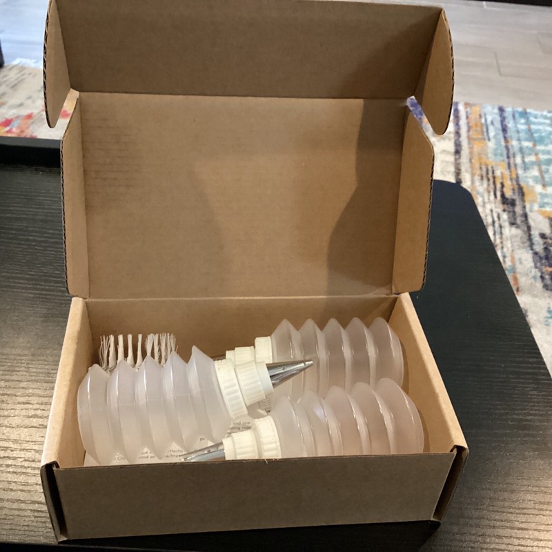 The Pampered Chef Decorator Bottle Set 1585 Decorator Tips & Cleaning Brush gallery
