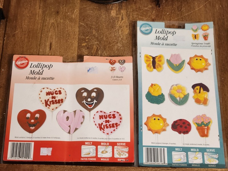 NEW 2002 Wilton 3D ❤️Valentine’s & Springtime Treats Lollipop Molds