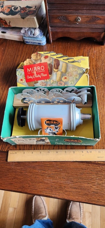 Mirro Cooky-Pastry Cookie Press Kit Aluminum, 15-Discs, Vintage gallery