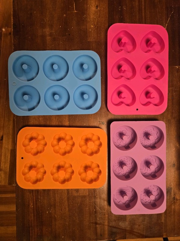 Silicone Baking Mold Lot – Donuts, Hearts, and More!