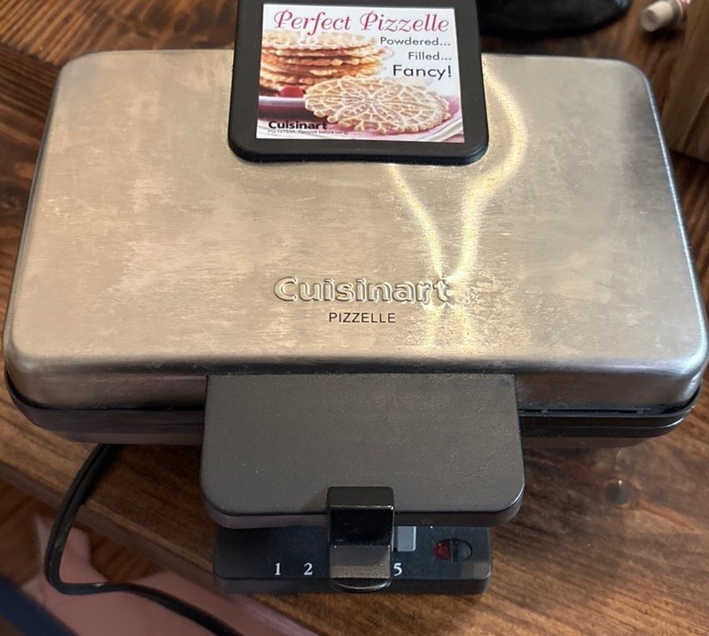 Cuisinart Pizzelle Press WM-PZ2C Non-Stick Italian Cookie Maker Tested CleanUnit