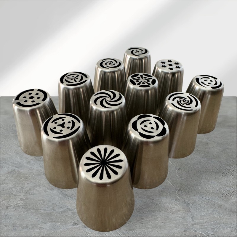12pcs Russian Tips Cake Decorating Supplies Tulip Nozzle with 3 color coupler gallery