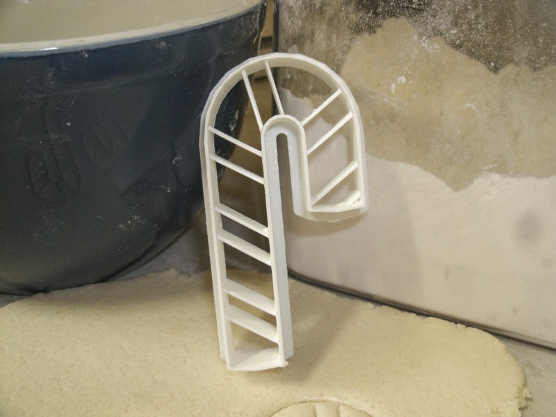 CANDY CANE CHRISTMAS BAKING TOOL SPECIAL OCCASION CAKE COOKIE CUTTER USA PR275 gallery
