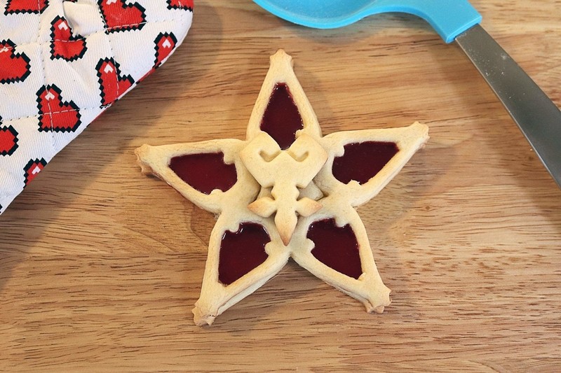 Kingdom Hearts Wayfinder Linzer Tart Cookie Cutter