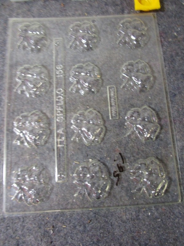 big lot plastic & silicone chocolate candy pastry form mold cake decorations gallery