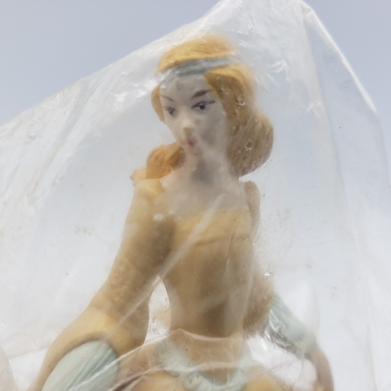 Vintage 1974 Wilton Cake Topper Princess Figurine Hong Kong NOS gallery