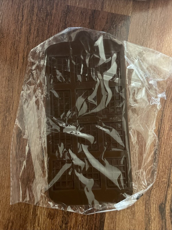 Small Waffle Chocolate Bar Silicone Candy Mold Tray 8.8 By 4.1 Inch