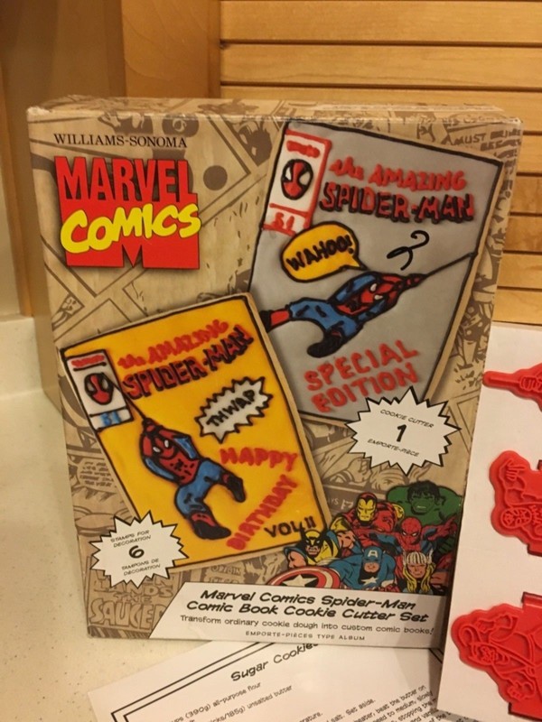 2011 MARVEL COMICS SPIDER-MAN Comic Book 7 Piece NIB Cookie Cutter Set gallery