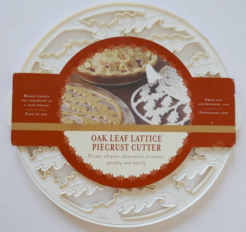 NWT Williams Sonoma Oak Leaf Lattice Pie Crust Linzertorte Cutter c2005 Holidays gallery