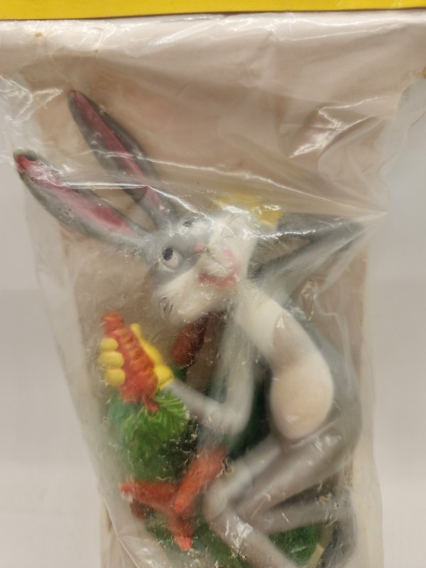 Vintage Wilton Cake Tops 1970s Topper Bugs Bunny Warner Bros # 2113-2546 VTG gallery
