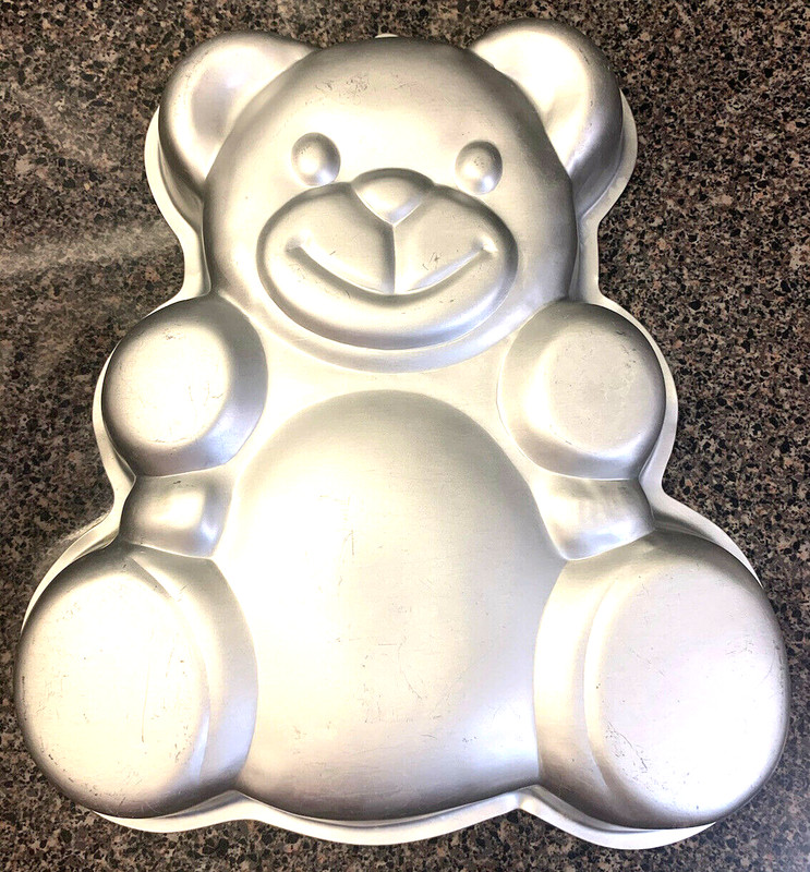 Vintage Wilton Aluminum Caracter Cake Pan Teddy Bear 1982 502-3754