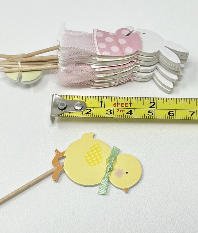 Williams Sonoma Easter Cupcake Toppers Picks Baking Chicks Eggs Bunnies Opened gallery