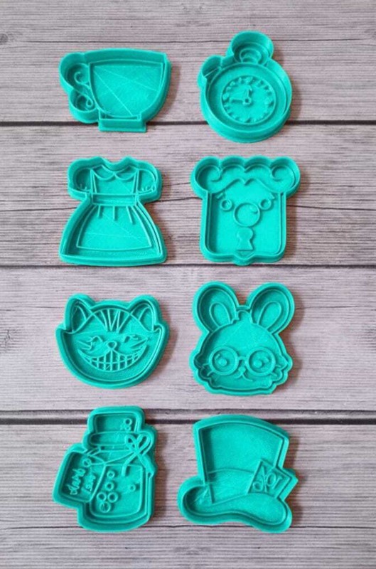 Alice In Wonderland Cookie Cutter Set