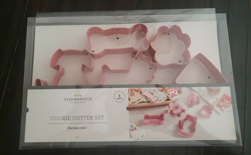 NEW Threshold 5pc Dog Cookie Cutter Set Stainless Steel Dog Bone Paw Doghouse gallery