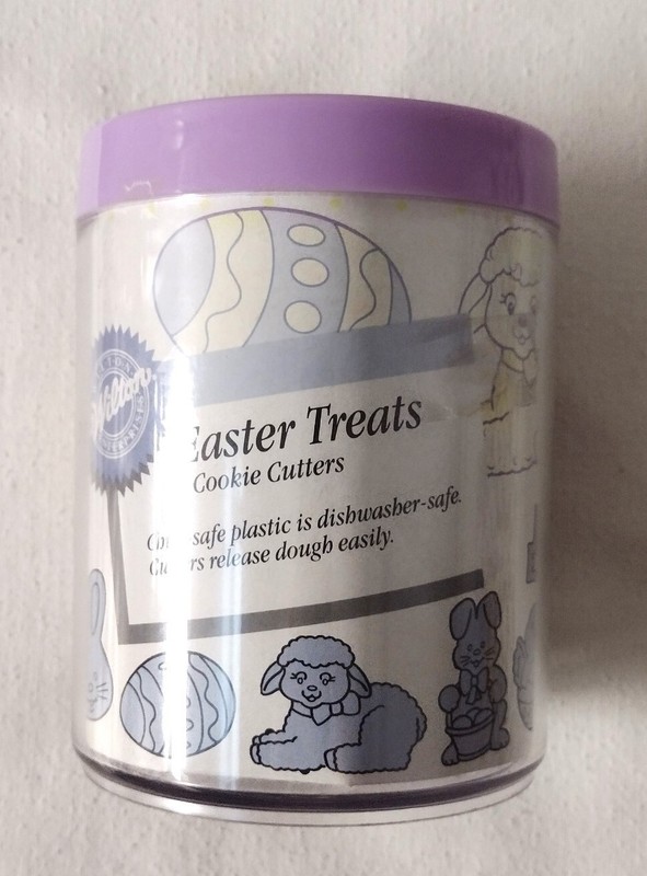 Vintage Wilton Easter Cookie Cutter Set ~ canister ~ 10 cutters gallery