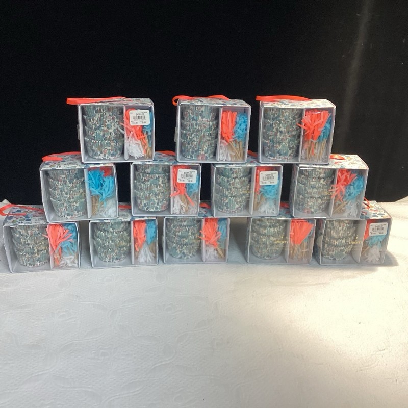 Lot Of 8 Williams Sonoma Floral Baking Cups Liners & Picks/Toppers Ttl 304 PCs. gallery