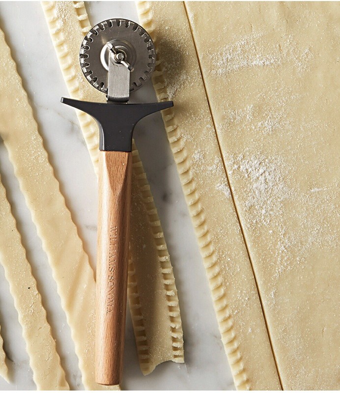 Williams Sonoma Straight & Fluted Pastry Cutter