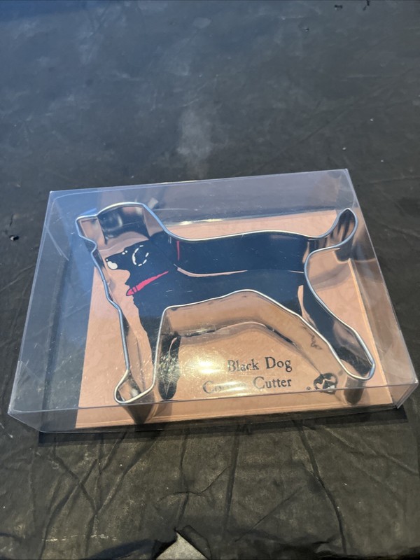New Tin Labrador Retriever Cookie Cutter w/Dog Treat Recipe New In Box