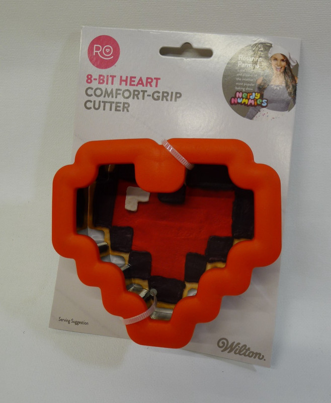 New WILTON Rosanna Pansino 8-Bit Heart Comfort Grip Cookie Cutter