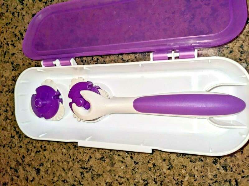 Wilton Detail Embosser, 6 different designs, item #1907-1018, Discontinued, EUC