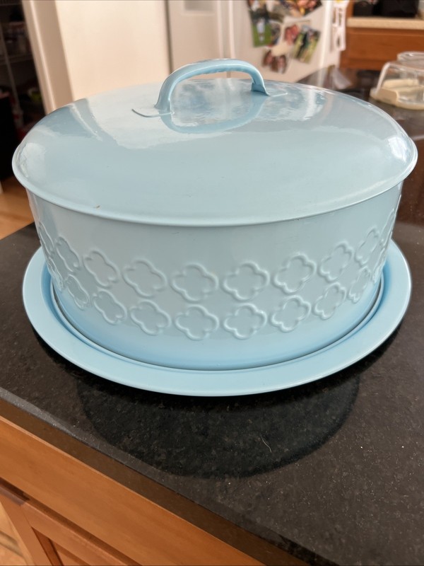 Light Blue Cake Tin Dome With Lid