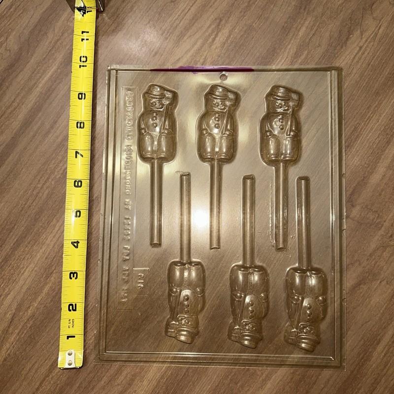 One Plastic Candy Mold - 6 Snowman suckers on tray - Partyworld G-16 Used gallery