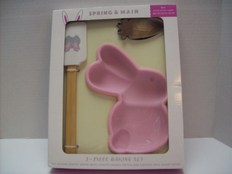 3 Piece Baking Set Pink Rabbit Silicone Mold & Cookie Cutter & Spatula - NEW gallery