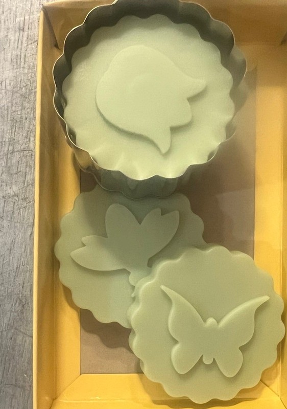 Williams Sonoma Spring Impression Cookie Cutters -Bee,Butterfly Tulip/flower gallery
