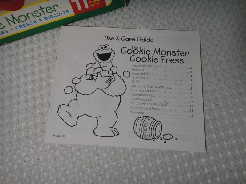 Vintage 1998 Hamilton Beach Sesame Street Cookie Monster Electric Cookie Press gallery