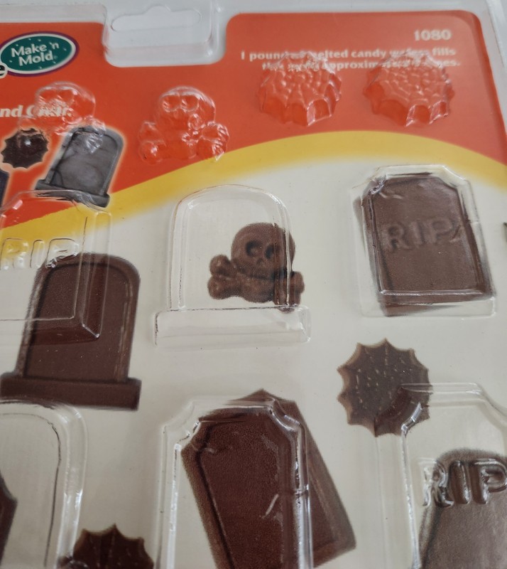 Vintage Candymaker Make'N Mold Plastic Candy Mold Halloween Tombstone Skull Web gallery