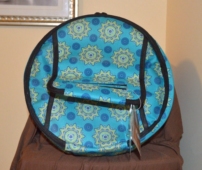 Turquoise Table Kristin Schell Insulated Pie Tote Turquoise/Green Medallion gallery