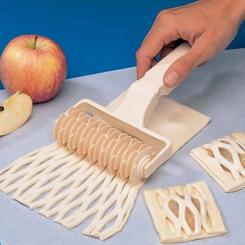 1pc Pizza Cutter Dough Roller Lattice Pastry Cutter Pie Cake Baking Tool small