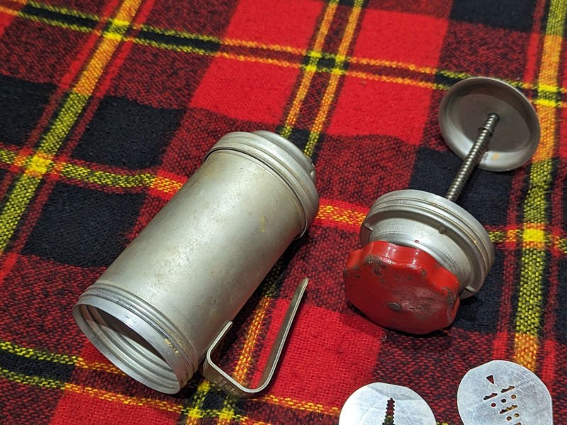 Vintage Wear-Ever Aluminum Cookie Press No 3358 w/ 9 Cookie Plates Instructions gallery