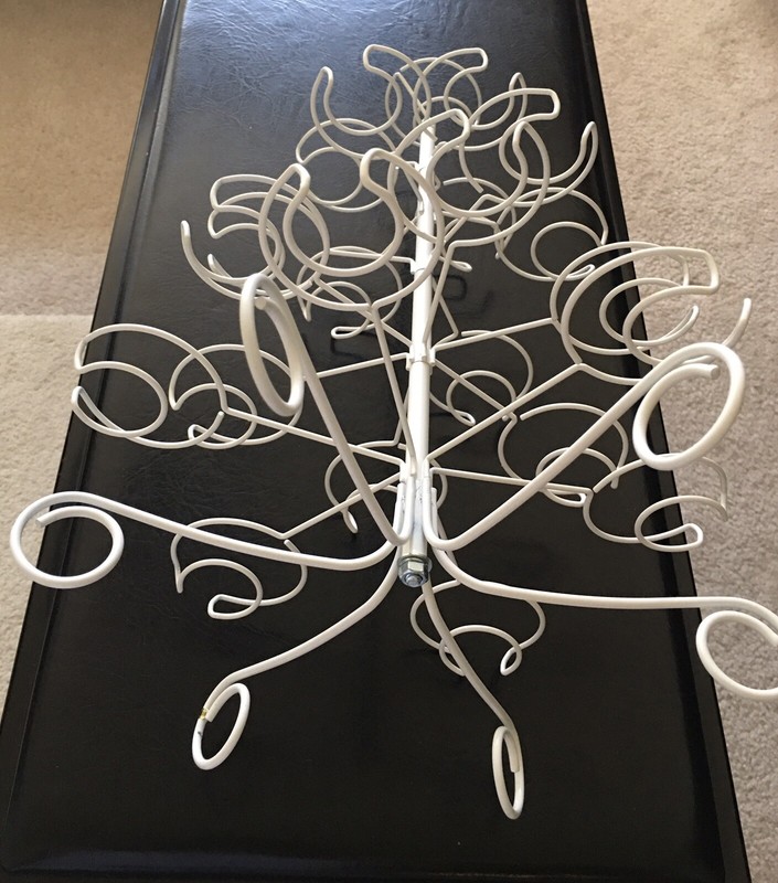 Williams Sonoma Cupcake Display Stand, Tree Shaped, White Wire, 22 Cupcakes gallery