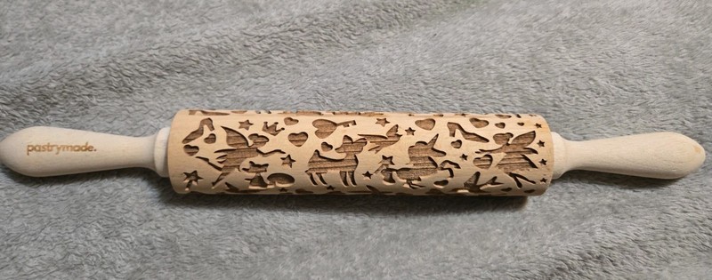 Pastry made -Wooden Rolling Pin – Embossed Engraved Carved Disney Themed-New