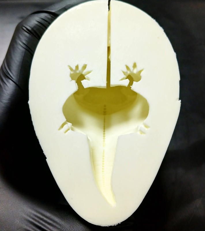 Small Lizard mold Resin, plaster, candle, soap mold 0-7 gallery