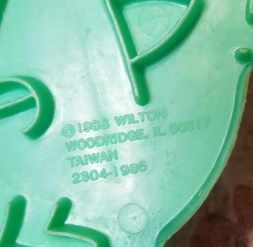 4 Vintage Wilton 1988 Green Dinosaur Cookie Cutters Dino Cookie Cutter Lot (P) gallery