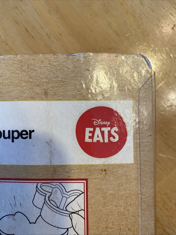 Disney Eats Food Cutter Set- Minnie Mouse Bow and Flower Disney Store See Photos gallery