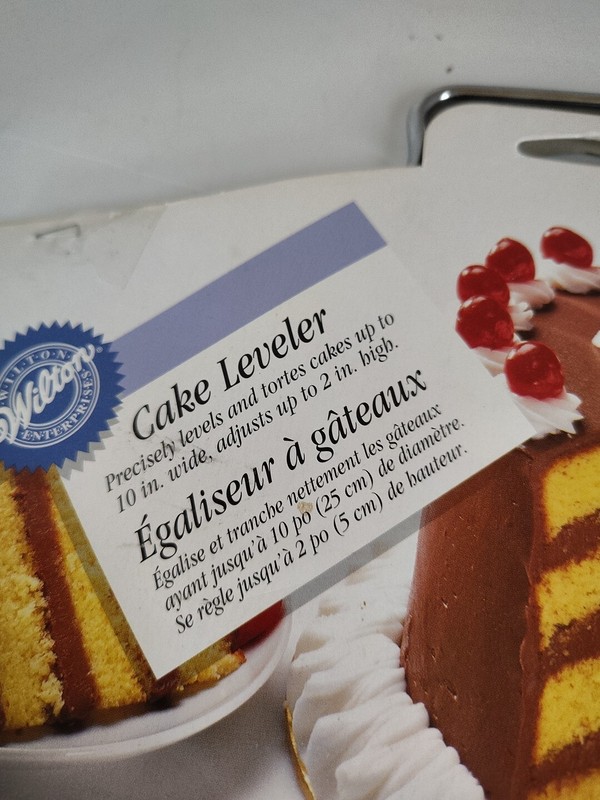 Wilton Cake Leveler. 10" High X 2" Wide Adjustable gallery