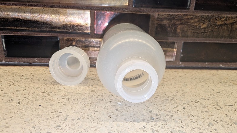 NEW-Chef Tools Clear 4 1/2" Tall x 1 1/2" Round 2 Ounce Decorator Squeeze Bottle gallery
