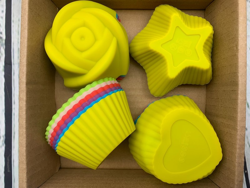 Silicone Cupcake Liners Reusable Baking Cups Nonstick Easy Clean 24pc