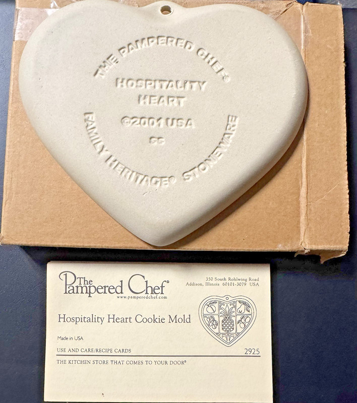 Pampered Chef 2001 Hospitality Heart 6" Clay Cookie Mold Press New in Box gallery