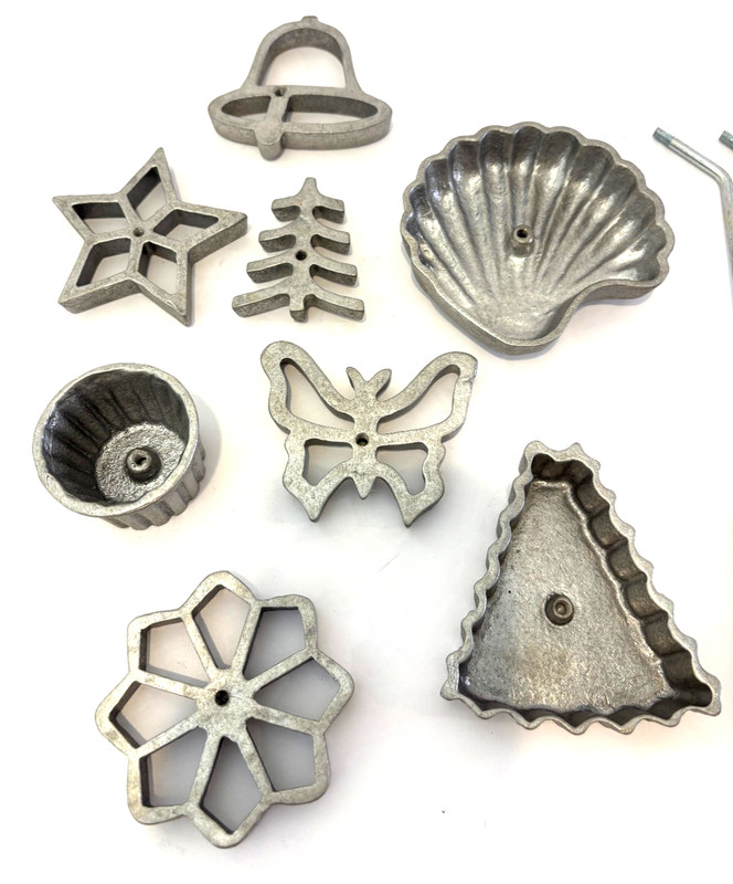 Vintage V.I.'s Munising Rosette Timbale Iron Set Molds Cookie Pastry 11 Pieces gallery