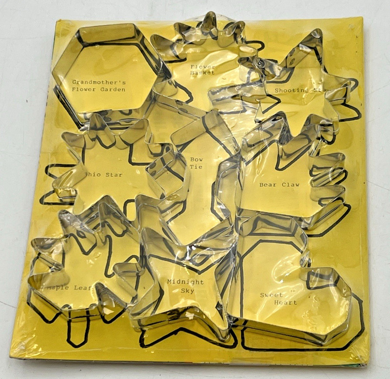 (9) ASM AL MOORHOUSE STAMPED COOKIE CUTTERS QUILT SHAPER W/QUILT STORAGE BAG