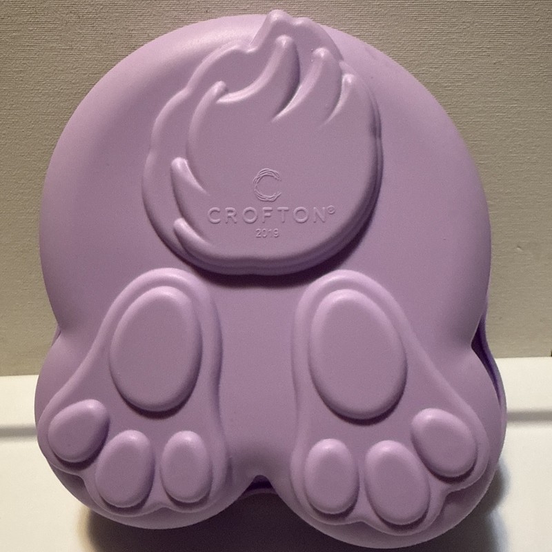 Crofton 2019 Silicone 3D Bunny Rabbit Tooshie Light purple Mold (bunny butt) gallery