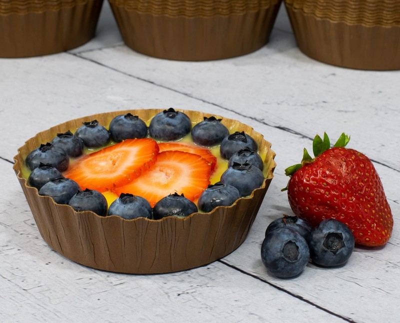 Ridged Paper Coated Baking Cup - Sturdy for Baking and Serving (70) gallery